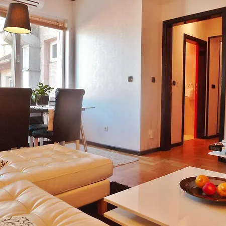Top Center Luxury Апартаменты