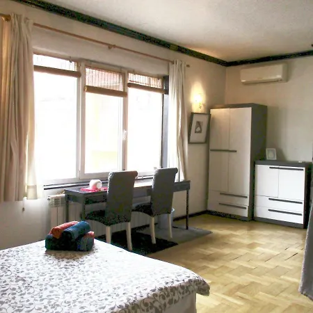 Top Center Luxury София